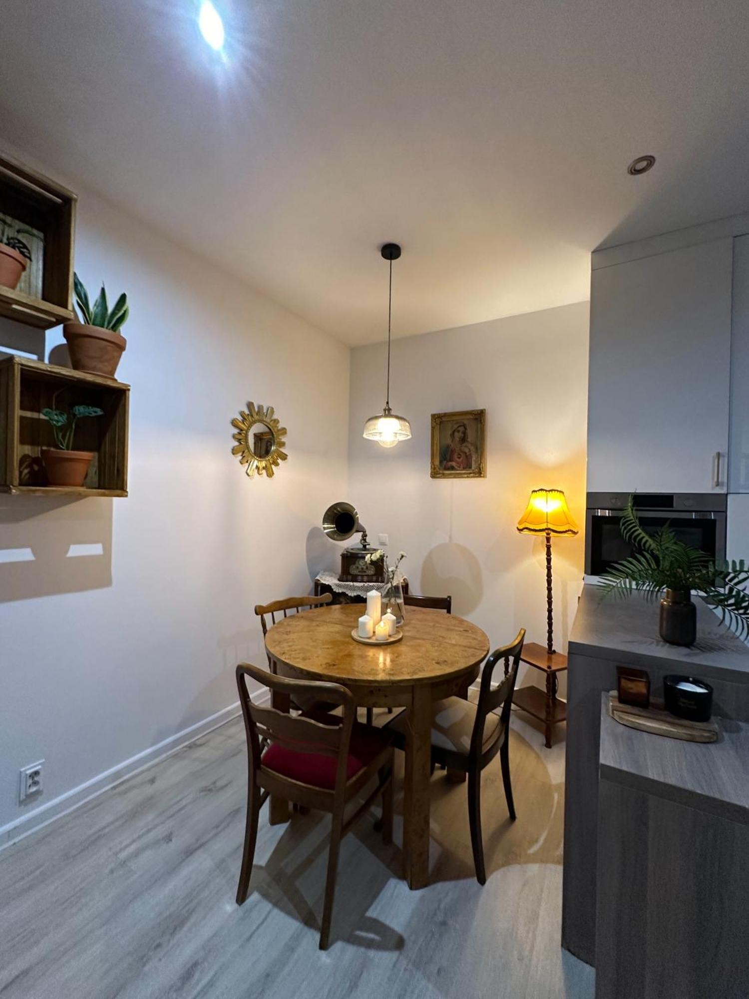 Slovak Apartment City Center คาโตวีตเซ ภายนอก รูปภาพ